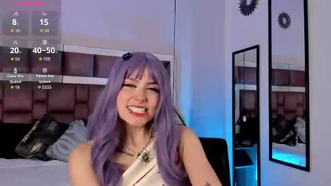 Annie online show from 06-18-26, 02:43