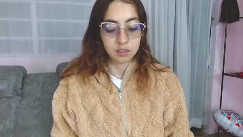 Snapshot of anniesparkle chatting on 06-23-26, 11:58 Annie Sparkle online show from 06-23-26, 11:58
