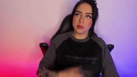 Annika online show from 10-14-25, 04:02