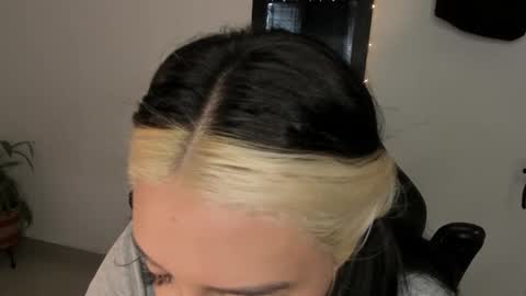 Annika online show from 01-07-26, 01:35