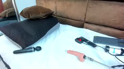 Annita online show from 01-17-25, 05:51