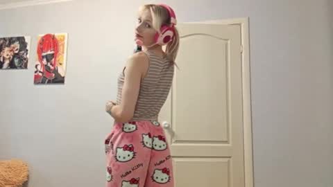 Kate online show from 09-14-25, 07:51