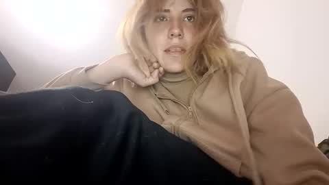 annrousse online show from 09-11-25, 02:33