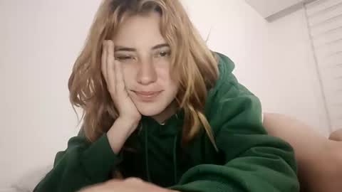 annrousse online show from 09-15-25, 02:22