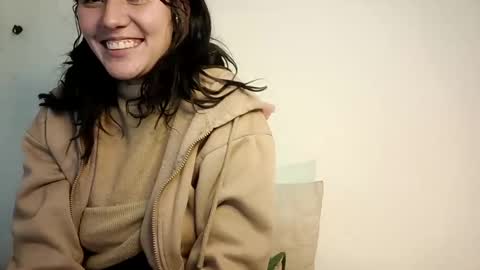 annrousse online show from 10-11-25, 02:44