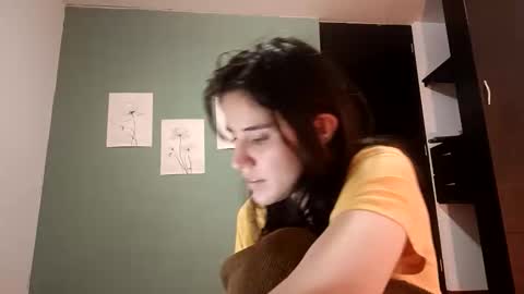 annrousse online show from 10-20-25, 03:18