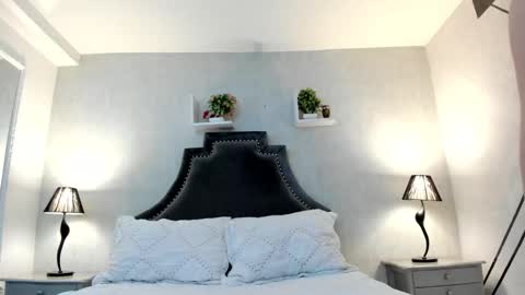 Anntonia Woods  online show from 12-09-24, 12:51