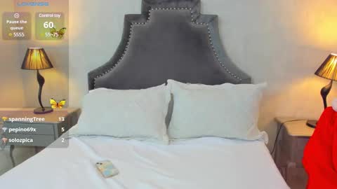 Anntonia Woods  online show from 12-12-24, 04:21