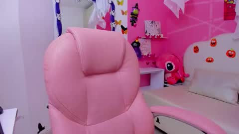 Anny bridge online show from 10-28-25, 10:34