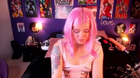 Snapshot of anny_cross chatting on 01-29-25, 04:58 Paty online show from 01-29-25, 04:58