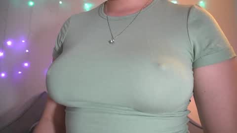 Snapshot of anny_dee chatting on 04-13-26, 05:46 Anny online show from 04-13-26, 05:46