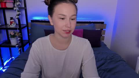 Anna online show from 12-31-24, 08:04