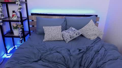 Anna online show from 01-20-25, 07:36