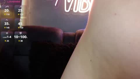 Snapshot of anny_loves chatting on 01-10-25, 12:17 anny_loves online show from 01-10-25, 12:17