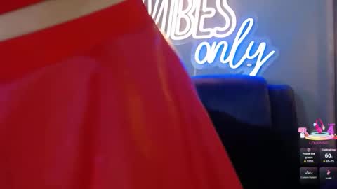 Snapshot of anny_loves chatting on 02-10-26, 06:12 anny_loves online show from 02-10-26, 06:12