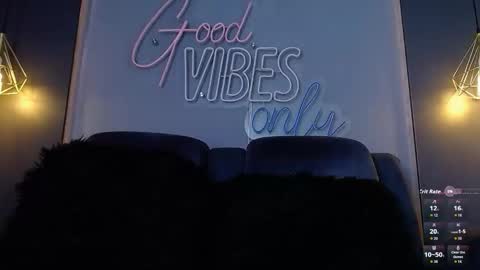 Snapshot of anny_loves chatting on 03-16-26, 05:28 anny_loves online show from 03-16-26, 05:28