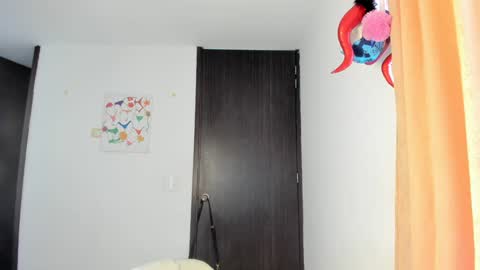 Issabela online show from 12-05-24, 06:33