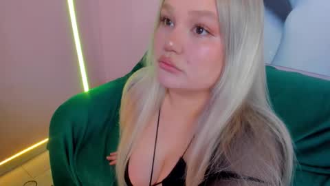 anny_mary_ online show from 02-08-26, 11:13