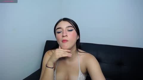 Anny online show from 01-14-26, 04:56