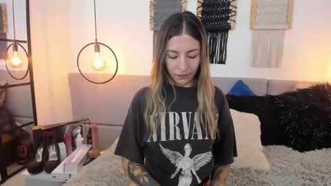 anny_stan online show from 02-11-25, 07:16