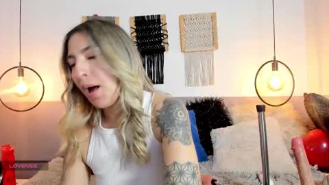 anny_stan online show from 02-15-25, 09:59