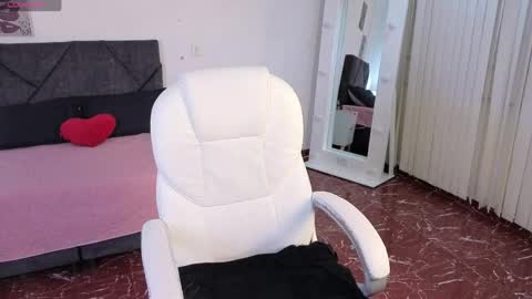 Anny online show from 05-08-26, 11:37