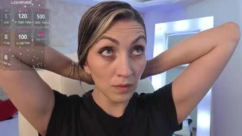 Anny online show from 05-11-26, 12:11