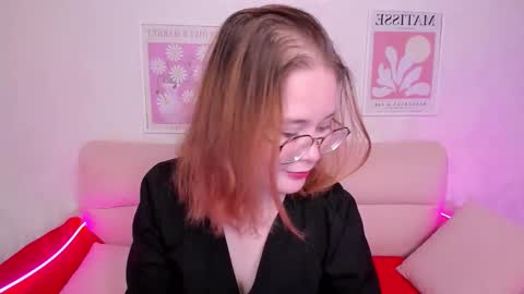 Anny online show from 11-18-25, 08:41