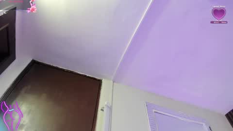 Anny online show from 04-18-26, 07:58
