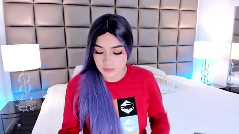 Snapshot of annyhizzle chatting on 03-04-25, 09:54 online show from 03-04-25, 09:54