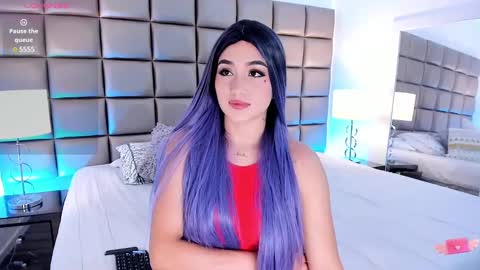 Snapshot of annyhizzle chatting on 03-05-25, 10:10 online show from 03-05-25, 10:10