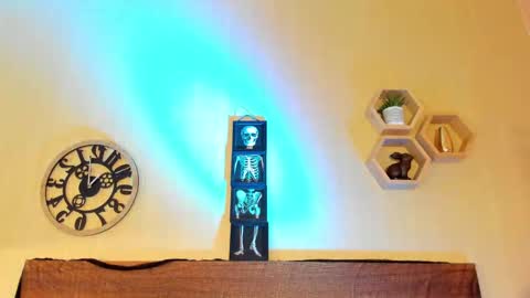 Anny Kitty online show from 10-10-25, 04:00