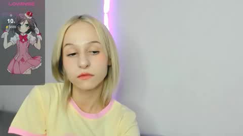 annymeow online show from 11-18-25, 06:12