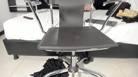 Snapshot of annyrosee chatting on 02-08-25, 11:02 Anny online show from 02-08-25, 11:02