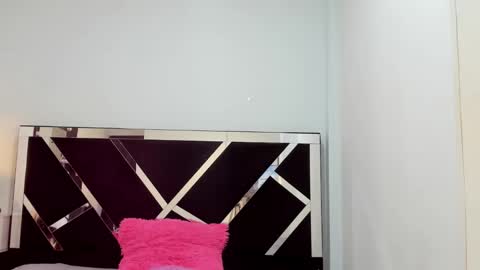 Snapshot of annyrosee chatting on 03-06-25, 08:48 Anny online show from 03-06-25, 08:48