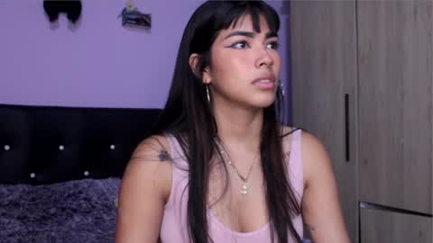 anny online show from 10-22-25, 01:06