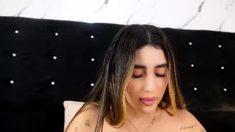 Snapshot of annyy_rosse chatting on 07-28-26, 02:13 ANNYY online show from 07-28-26, 02:13