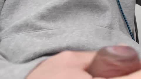 Snapshot of anonimou6 chatting on 12-13-24, 07:32 anonimou6 online show from 12-13-24, 07:32