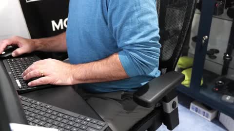 D online show from 10-10-25, 03:11