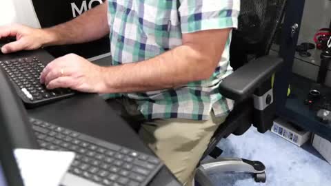 D online show from 10-20-25, 08:20