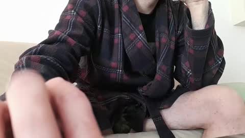 REAL FEEL 2024 online show from 02-11-25, 10:04