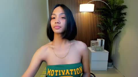 Snapshot of anqelic chatting on 12-29-24, 03:24 Stacy Maurice online show from 12-29-24, 03:24