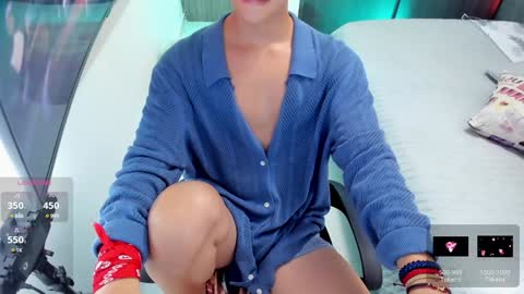 Snapshot of anrallmgbj472a chatting on 01-12-25, 12:49 anrallmgbj472a online show from 01-12-25, 12:49