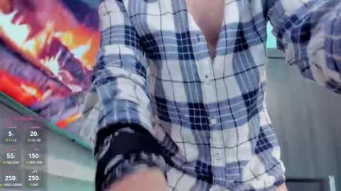 Snapshot of anrallmgbj472a chatting on 10-04-25, 02:15 anrallmgbj472a online show from 10-04-25, 02:15