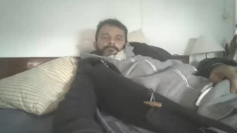 Snapshot of ansreramso chatting on 02-10-25, 08:42 Lower chakra online show from 02-10-25, 08:42