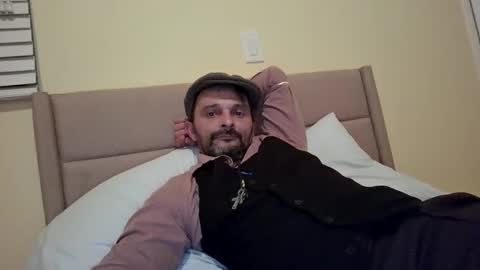 Snapshot of ansreramso chatting on 10-01-25, 12:27 Lower chakra online show from 10-01-25, 12:27