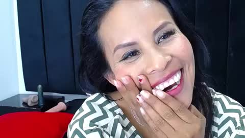 Anthonelaa   online show from 03-06-25, 01:05