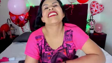 Snapshot of anthonelaa__ chatting on 02-16-26, 07:43 Anthonelaa online show from 02-16-26, 07:43