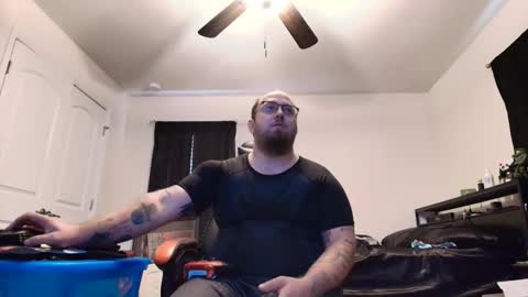 anthonygiacomazzo1 online show from 11-06-25, 02:18