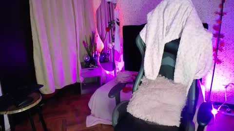 Snapshot of antia_x chatting on 11-05-25, 08:53 antia_x online show from 11-05-25, 08:53